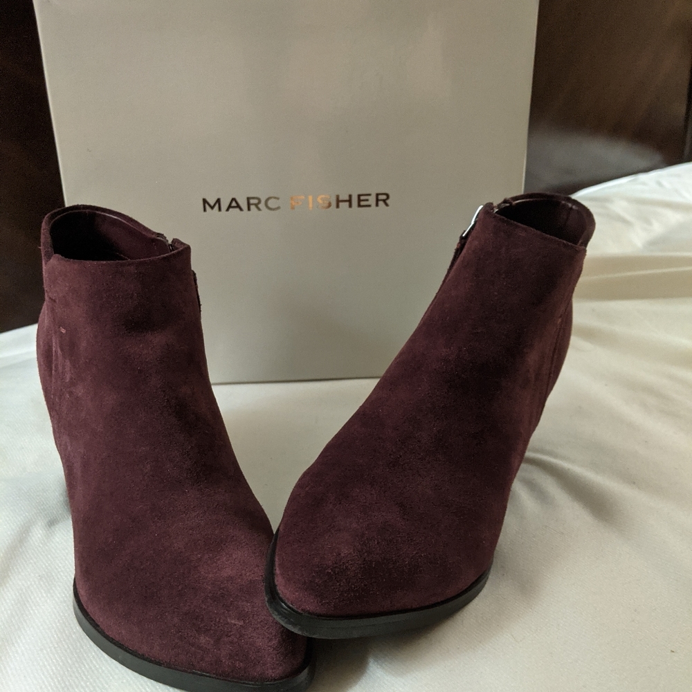 Like new Marc Fisher booties